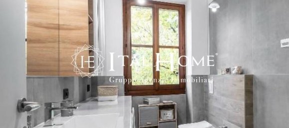 3 bedrooms Apartment in Milan, Italy No. 337956 9