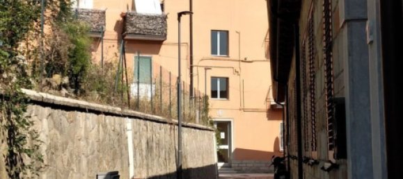 6 bedrooms Apartment in Potenza, Italy No. 331642 4