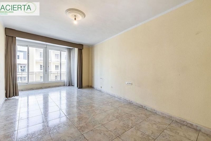 6 chambres Appartement à Granada, Spain No. 236432