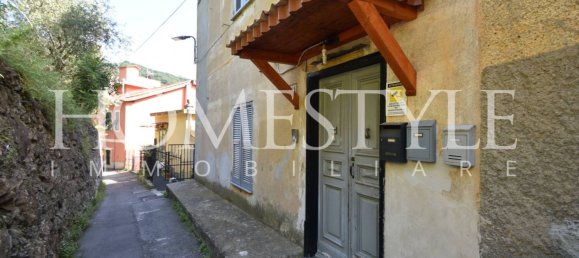 3 Schlafzimmer Wohnung in Genoa, Italy, Nr. 156423 2