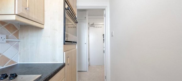 Studio in St Johns Wood, United Kingdom, Nr. 7497 10