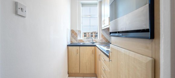 Studio in St Johns Wood, United Kingdom, Nr. 7497 6