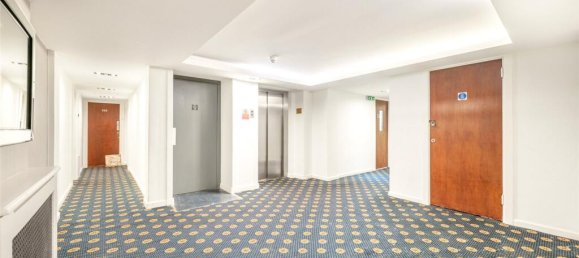 Studio in St Johns Wood, United Kingdom, Nr. 7497 8