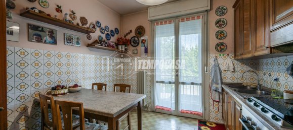 3 chambres Appartement à Correggio, Italy No. 348694 2