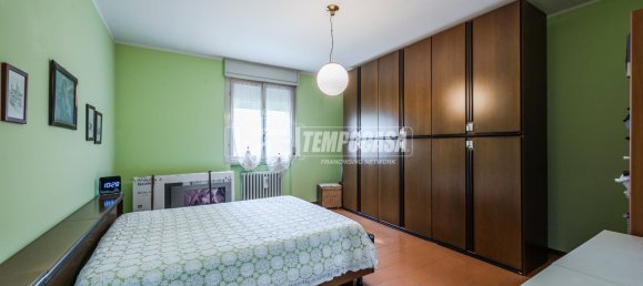 3 chambres Appartement à Correggio, Italy No. 348694 3