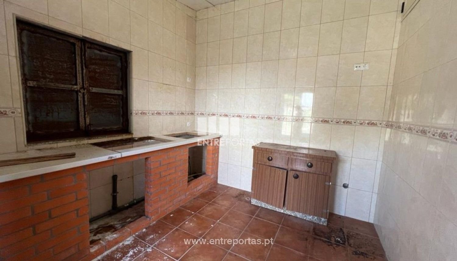 Grundstück in Marco de Canaveses, Portugal 2000m², Nr. 55441