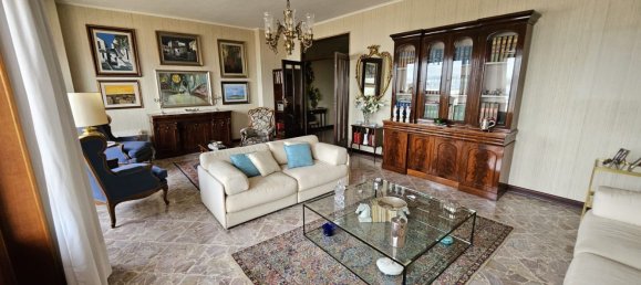 Apartamento de 6 divisões em Taranto, Italy N.º 255244 5