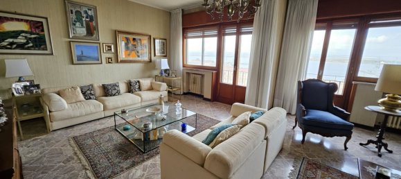 Apartamento de 6 divisões em Taranto, Italy N.º 255244 3