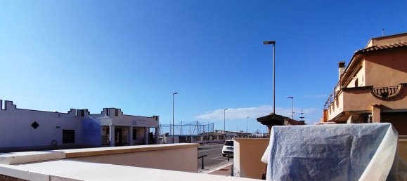 3 rooms Apartment in Pomezia, Italy No. 226917 6