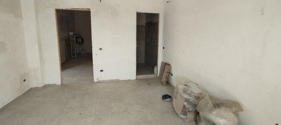 3 rooms Apartment in Pomezia, Italy No. 226917 17