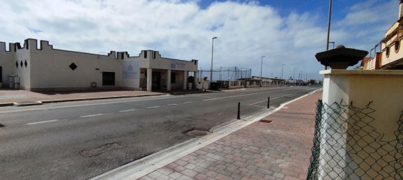 3 rooms Apartment in Pomezia, Italy No. 226917 10