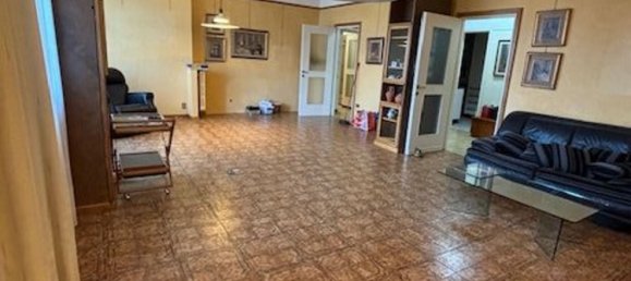 4غرفة شقة في Brescia, Italy رقم 65800 12