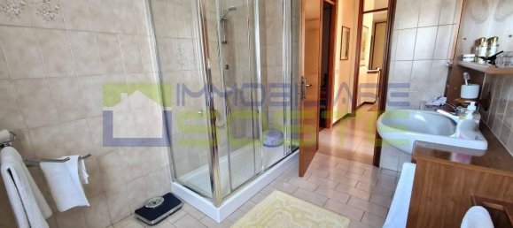 4-Zimmer Wohnung in Venegono Inferiore, Italy, Nr. 41315 2
