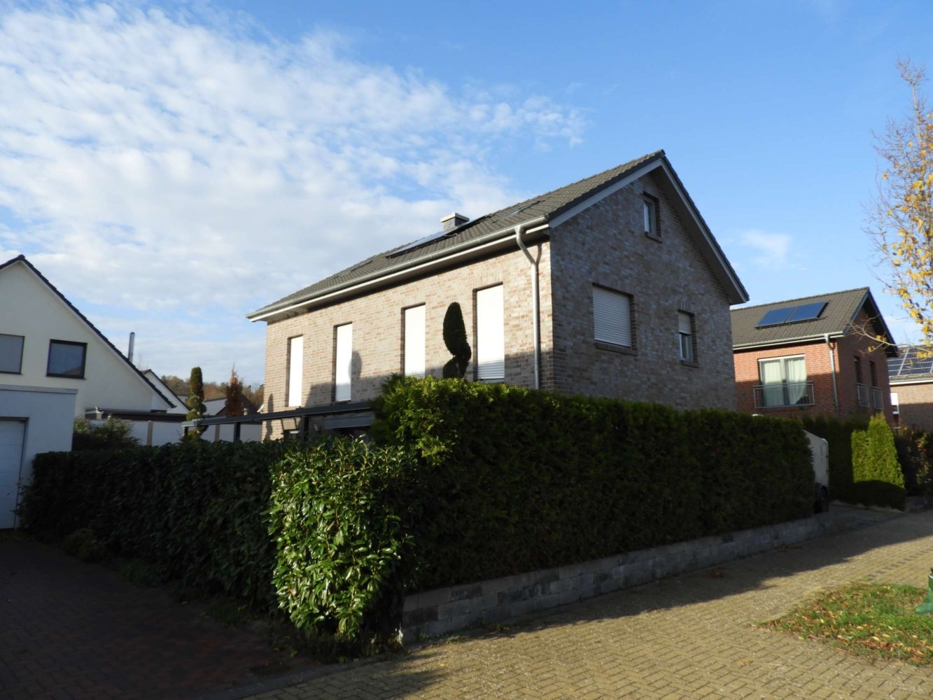 Дом с 4 спальнями в Hildesheim, Германия № 16201