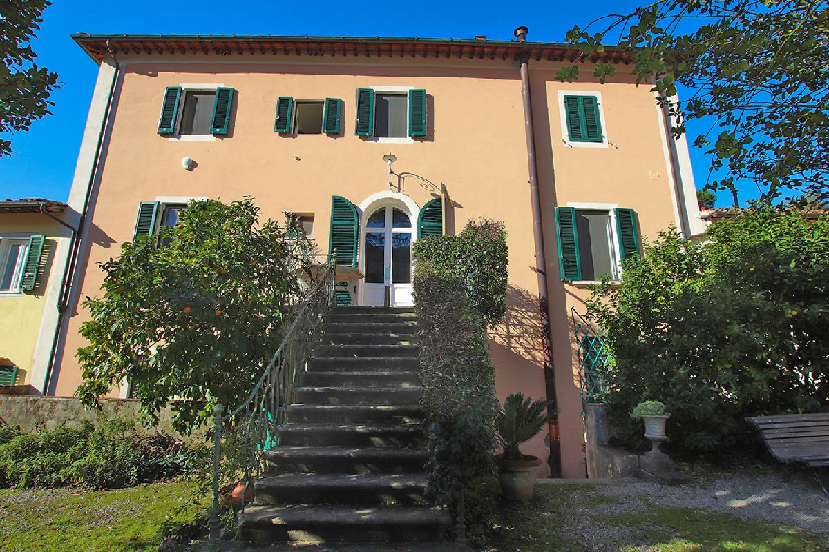 Villa de 8 dormitorios en San Giuliano Terme, Italy No. 80389
