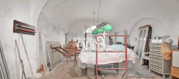 Villa de 8 dormitorios en San Giuliano Terme, Italy No. 80389 26
