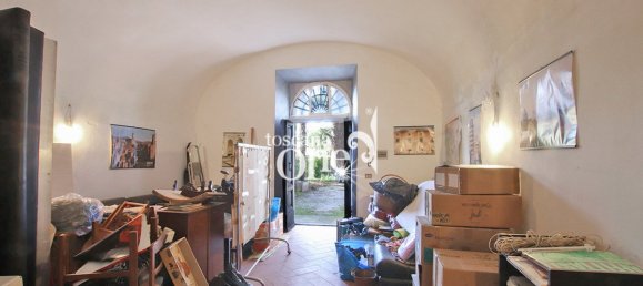 Villa de 8 dormitorios en San Giuliano Terme, Italy No. 80389 23