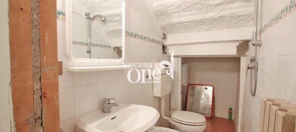 Villa de 8 dormitorios en San Giuliano Terme, Italy No. 80389 29