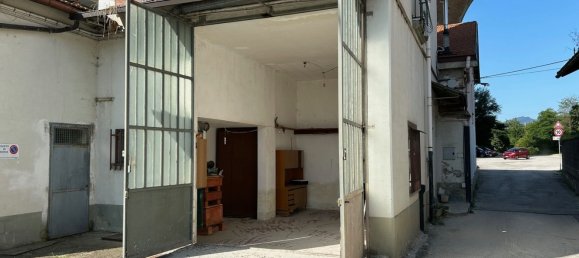 34m² Garage in Cuneo, Italy No. 82669 2