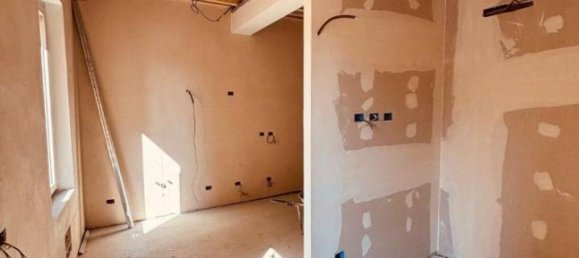 2-salle Appartement à Parma, Italy No. 23550 8