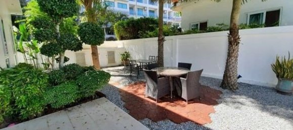 5 bedrooms Villa in Pattaya, Thailand No. 19155 8