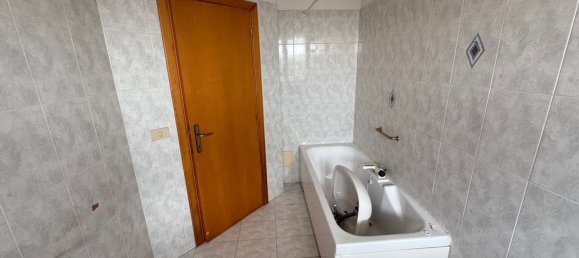 10-salle Villa à Chiaravalle, Italy No. 226403 22