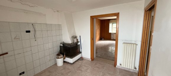 10-salle Villa à Chiaravalle, Italy No. 226403 16