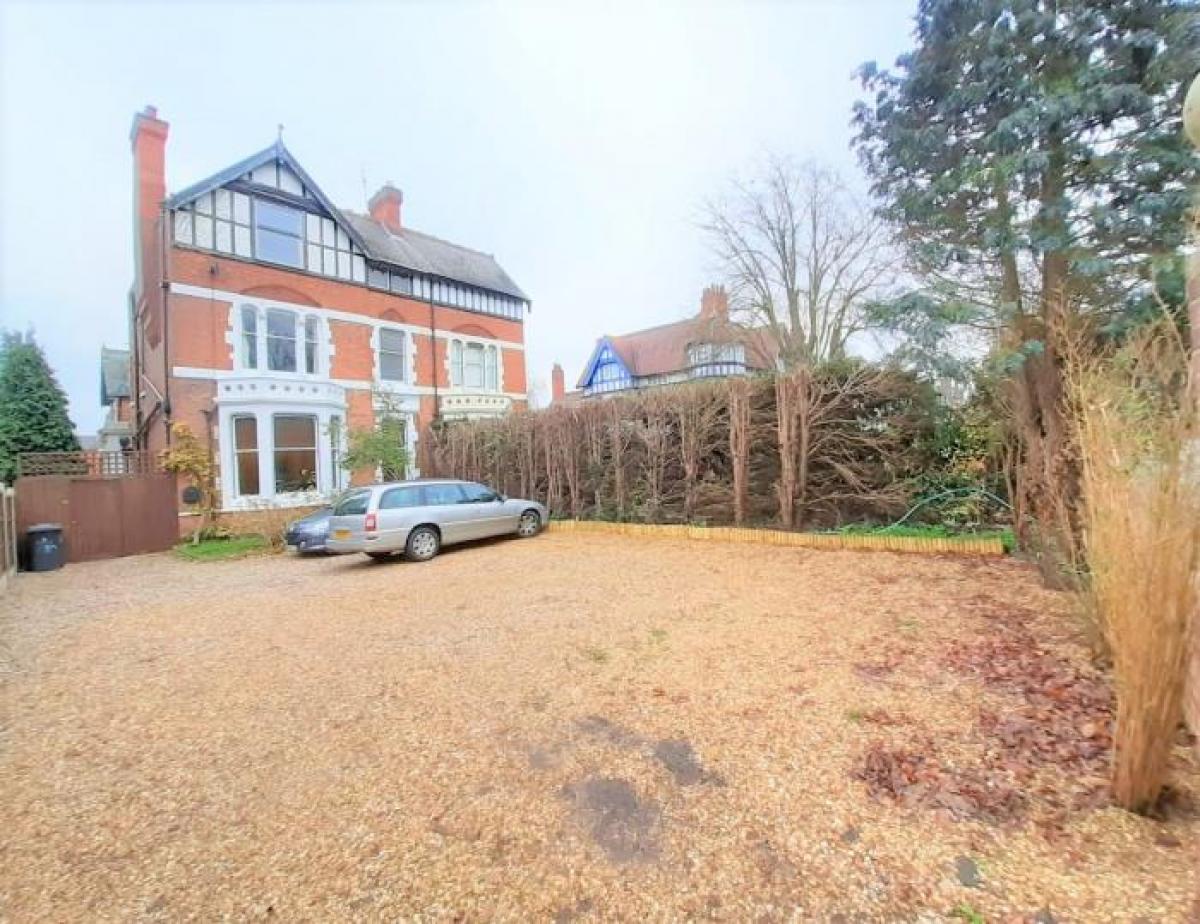 7 bedrooms House in Leicester, United Kingdom No. 4
