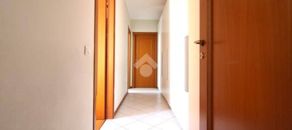2 bedrooms Apartment in Mirandola, Italy No. 322932 11