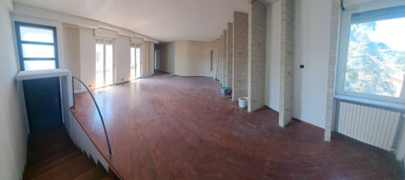 2 Schlafzimmer Wohnung in Paderno d'Adda, Italy, Nr. 276605 2