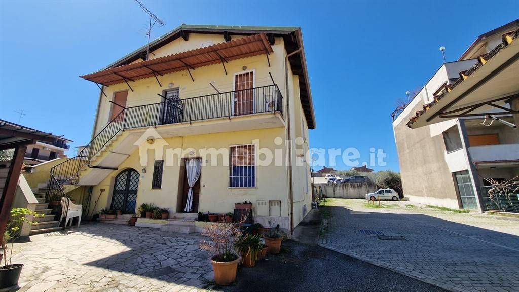 2 Schlafzimmer Wohnung in San Cesareo, Italy, Nr. 63372