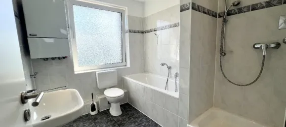 10-salle Bâtiment à Solingen, Germany No. 41716 10