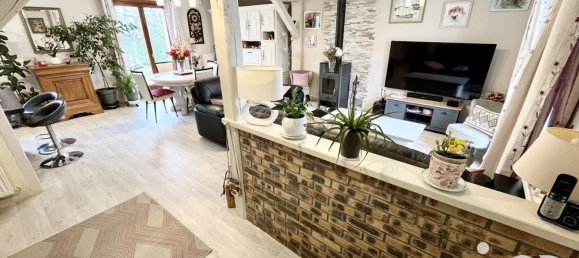 Casa de 4 dormitorios en Puiseaux, France No. 55236 2