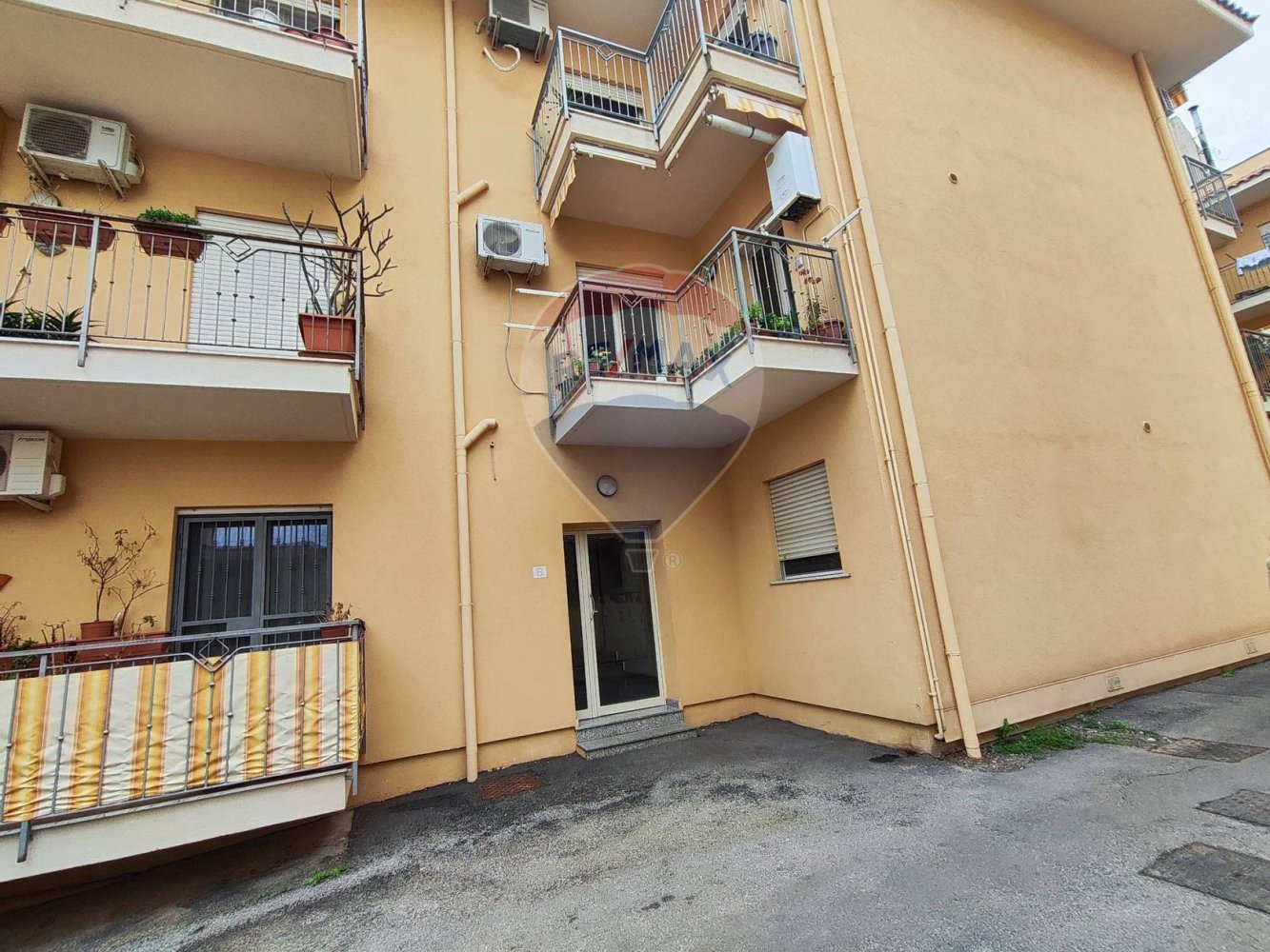 Apartamento de 3 dormitorios en Ficarazzi, Italy No. 49315