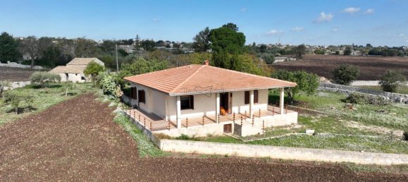 Villa de 4 habitaciónes en Modica, Italy No. 232694 15