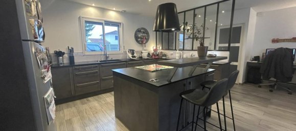 4 chambres Villa à Loyettes, France No. 203221 10