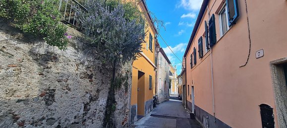 3غرفة شقة في Albisola Superiore, Italy رقم 152530 2