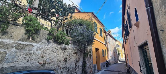 3غرفة شقة في Albisola Superiore, Italy رقم 152530 4