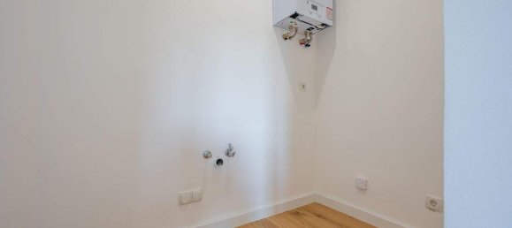 2 rooms Apartment in Penzing, Austria No. 20260 8