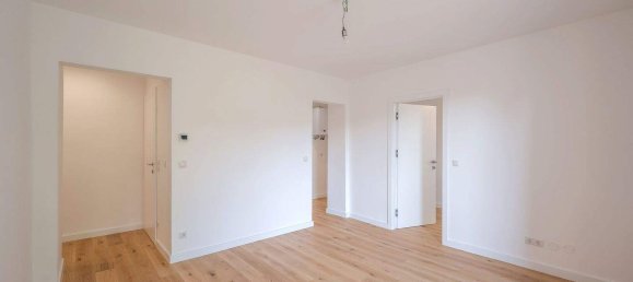 2 rooms Apartment in Penzing, Austria No. 20260 3