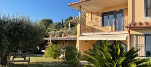 6 chambres Villa à Passignano sul Trasimeno, Italy No. 80868 18