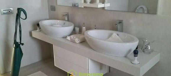 11-Zimmer Haus in Frattamaggiore, Italy, Nr. 12701 2