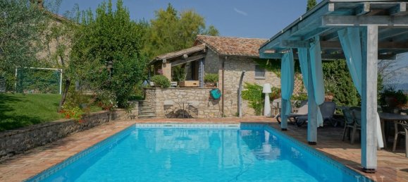 28 Schlafzimmer Haus in Umbertide, Italy, Nr. 322848 15