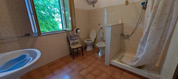 4 bedrooms Villa in Cingoli, Italy No. 329315 13