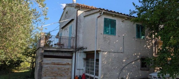 4 bedrooms Villa in Cingoli, Italy No. 329315 3