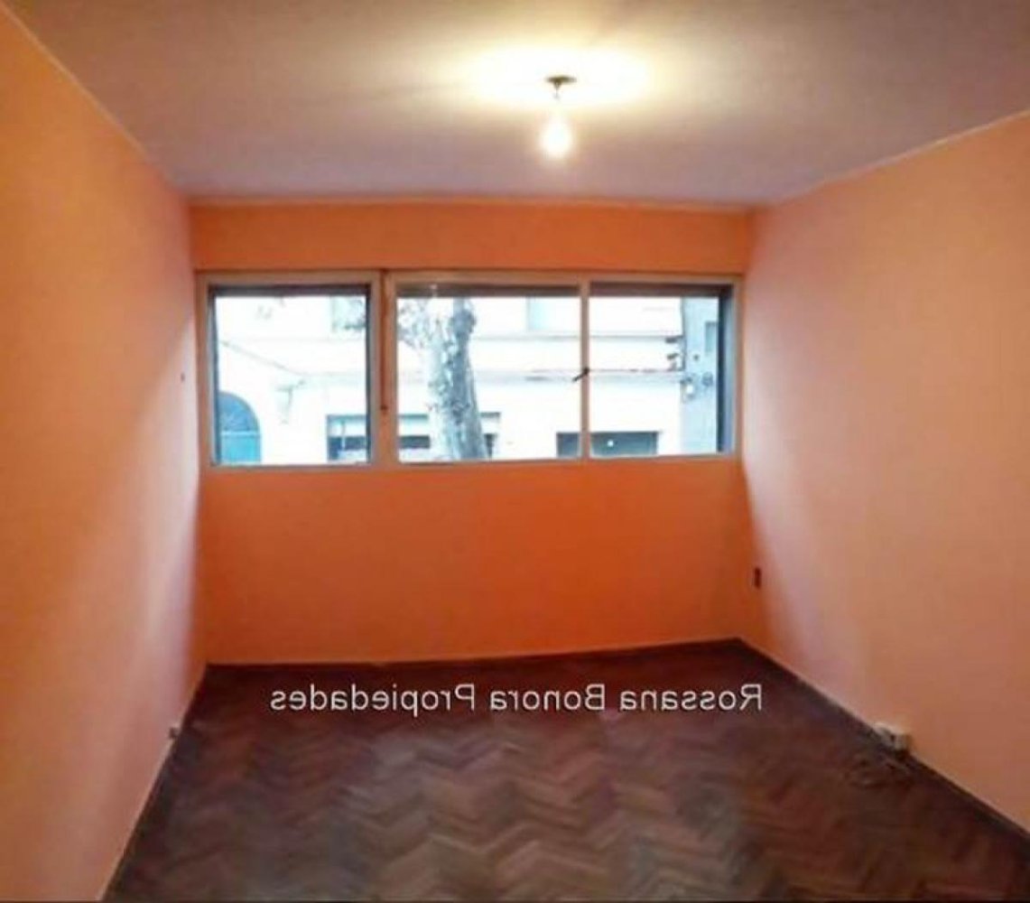 3 bedrooms Apartment in Montevideo, Uruguay No. 12913