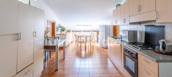 5-Zimmer Gewerbliche Immobilie in Città di Castello, Italy, Nr. 277170 40