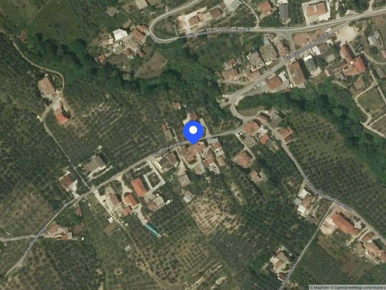 Apartamento de 5 dormitorios en Eboli, Italy No. 225047