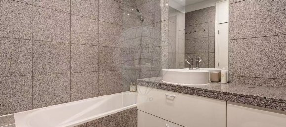 2 bedrooms Apartment in Lisbon, Portugal No. 90253 10