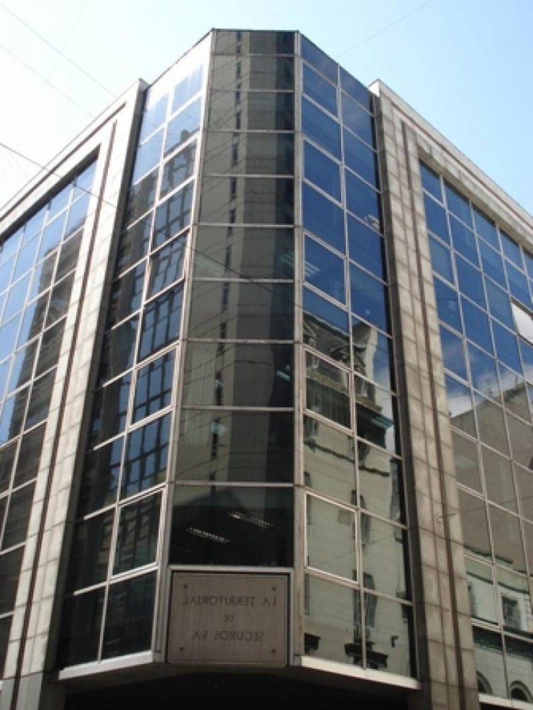 450m² Office in Buenos Aires, Argentina No. 104552